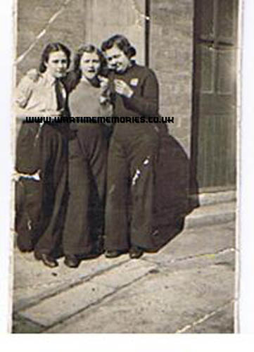Flo Ellis, Mary Minett and Bessie Clark
